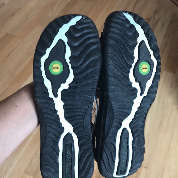 Jambu Blossom in navy - Picture 4 of 5